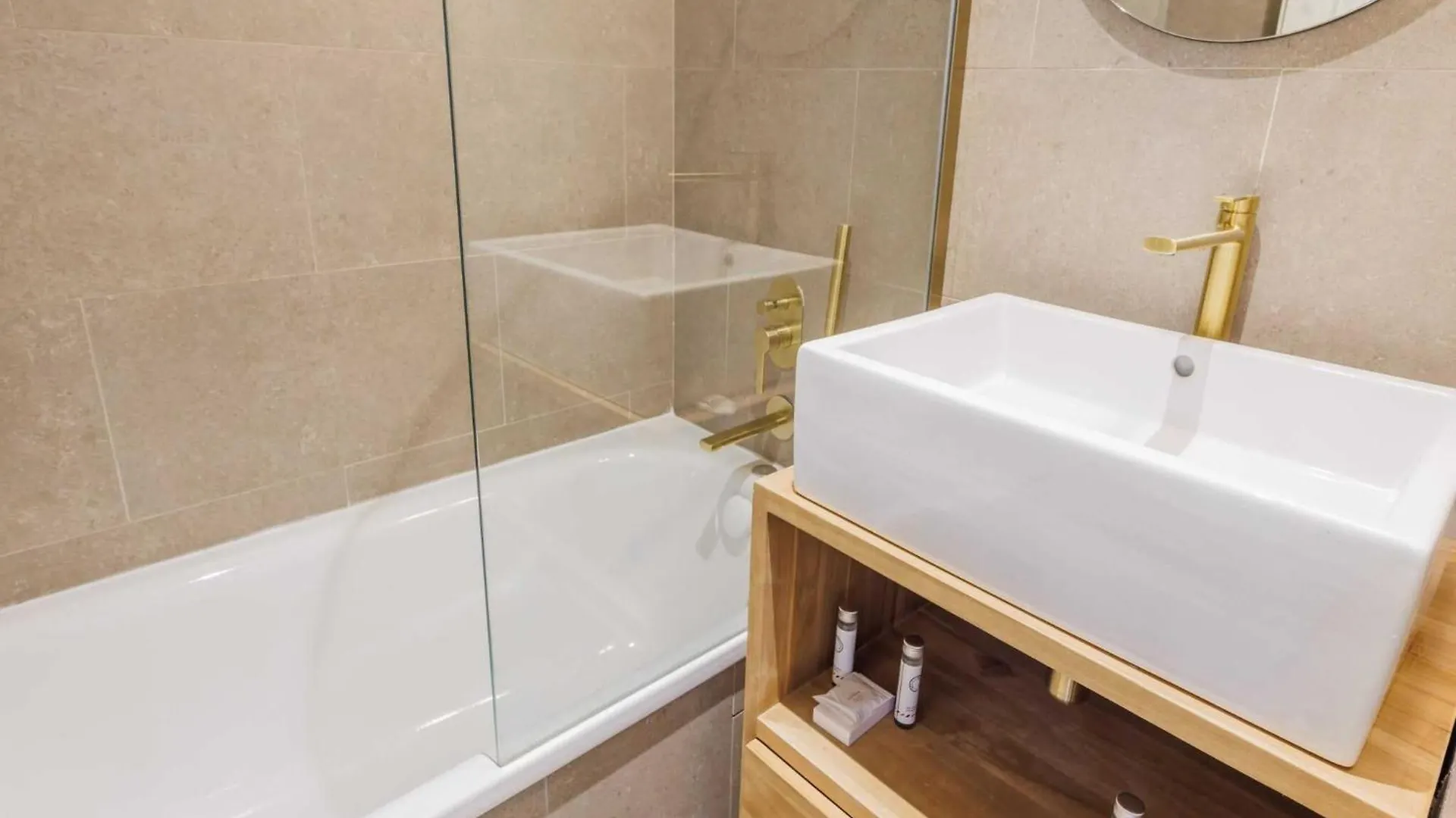 Charming Apartment - 3Bdr 6P - St Germain Des Pres Paris 0*,