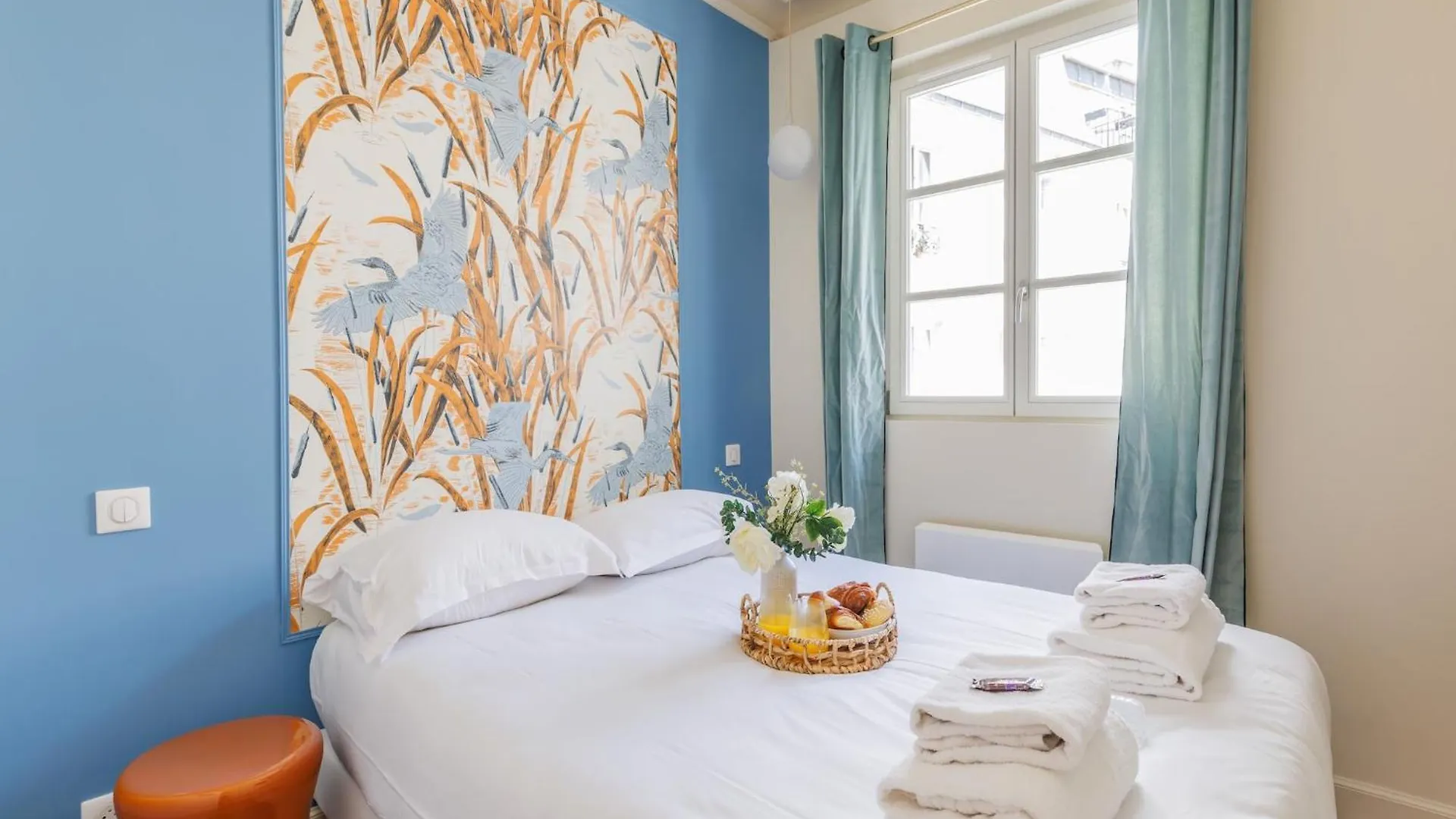 Charming Apartment - 3Bdr 6P - St Germain Des Pres Paris